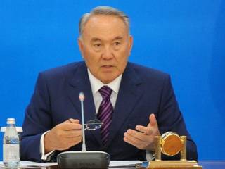 Проверить соблюдение Закона «О языках» по всем областям РК поручил Назарбаев