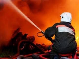 Три человека погибли во время пожара в частном доме в Павлодаре