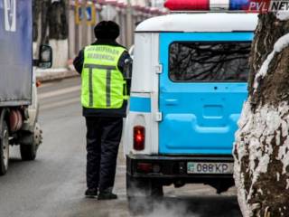 Житель Павлодарской области таксовал на автомобиле с подложными номерами
