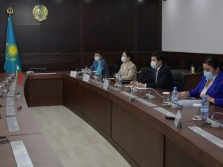 Аким Павлодарской области встретился с Чрезвычайным и Полномочным Послом Болгарии в Казахстане