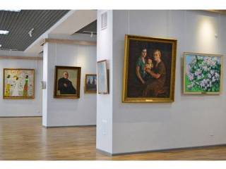 Выставка «Русское искусство ХХ века» открыта в рамках сотрудничества приграничных Омской и Павлодарской областей