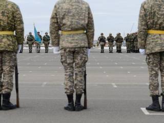 Более 200 курсантов сбежали из военного института в Алматы