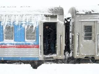 Зимнее путешествие с риском заболеть: Казахстанцы жалуются на холод в поездах