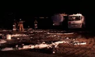 Павлодарские пожарные предотвратили взрыв двух бензовозов