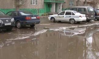 Павлодарцы жалуются на качество ремонта во дворах