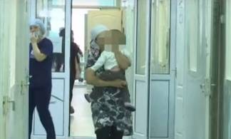 Плесень, тараканы, дети в коридоре, ревизоров ужаснула детская инфекционка в Актау