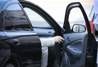 Наказание за слабый контроль за водителями получили павлодарские чиновники