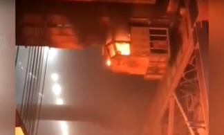 Крановщица едва не сгорела заживо на заводе в Павлодарской области