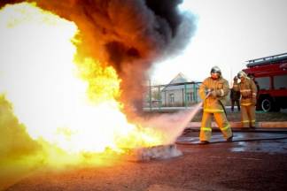 Депутаты раскритиковали состояние спецтехники и пожарных частей в Жамбылской области