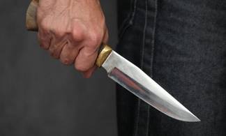 Пьяный павлодарец с ножом в руках ограбил магазин