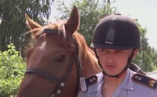 В Павлодаре на службу заступил кавалерийский взвод полиции