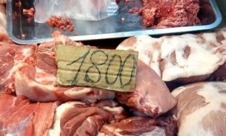 «Мясо видим только по праздникам», - казахстанцы о ценах на продукты