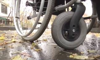 Детям-инвалидам не хватает колясок в Павлодарской области