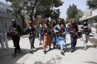 Представители Талибана открыли огонь по участникам митинга и избили журналистов местных СМИ