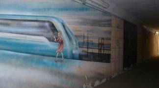 В Павлодаре вандалы разрисовали свастикой подземный переход
