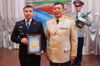 В Павлодаре наградили лучших полицейских