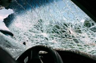 20-летний пассажир погиб при лобовом столкновении авто в Алматы