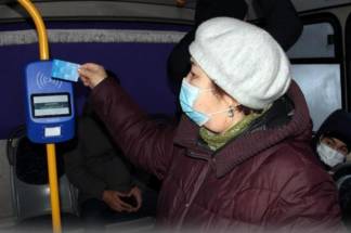 В Павлодаре с большим скандалом внедряется электронное билетирование в общественном транспорте