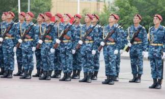 В Казахстане приостановили увольнение военнослужащих срочной службы
