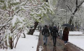 Впервые за 10 лет снег в Алматы выпал в апреле