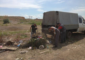 В Астане мужчину оштрафовали на 45 тысяч тенге за выгрузку мусора в неположенном месте
