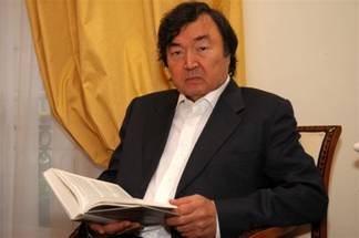 Олжас Сулейменов стал почетным гражданином Павлодарской области
