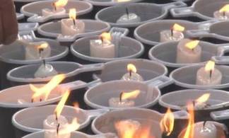 387 свечей зажгли павлодарцы в память об умерших от СПИДа