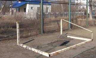 Футбольные ворота упали на школьника в Павлодарской области