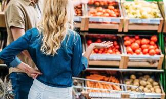 О снижении цен на овощи объявили представители двух супермаркетов в Павлодаре