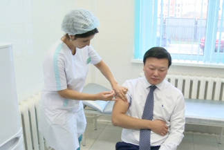 Кто может бесплатно получить прививку против гриппа и ОРВИ в Казахстане