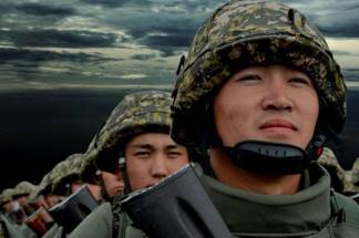 Родина зовёт: Казахстанцев, желающих служить в армии, стало больше