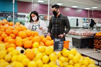 «80 тенге — кило апельсинов». Цены в Турции изумляют казахстанцев