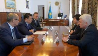 Аким Павлодарской области встретился с послом Чешской Республики