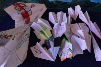 Чемпионат по запуску бумажных самолетиков состоялся в колонии в Павлодаре