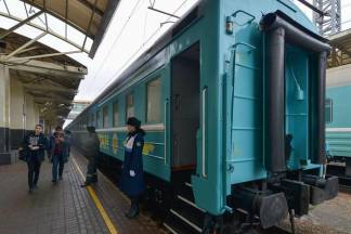 Казахстанских туристов будут перевозить пассажирскими поездами