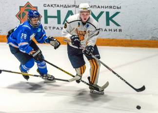 Хоккеист из Павлодара стал самым забивающим защитником чемпионата Jastar Ligasy