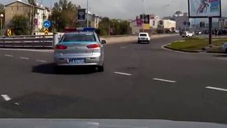 Полицейского оштрафовали в Алматы за нарушение ПДД