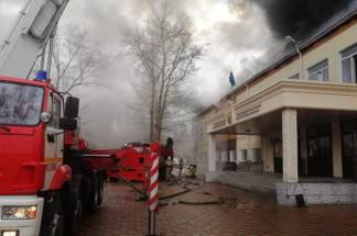 Названа предварительная причина пожара в школе Павлодара
