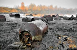 Нефтяные отходы в Павлодарской области отравляют землю