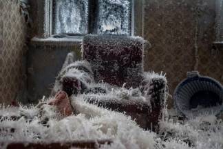 Первый снег не в радость: павлодарцы замерзают в квартирах
