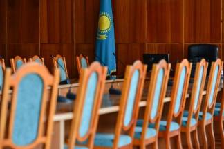 Сколько в Казахстане чиновников