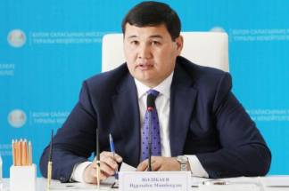 Аким Кызылординской области рассказал, почему убежал от журналистов
