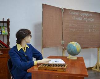 Раритеты, которым более ста лет. В Павлодаре открылась выставка, посвященная Дню знаний и школьной тематике