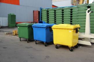 В Павлодаре планируют заменить мусорные баки на евроконтейнеры