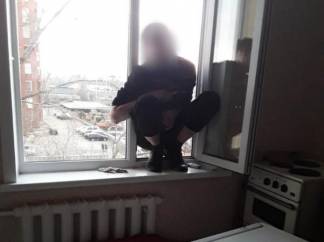 В Павлодаре полицейский предотвратил попытку суицида