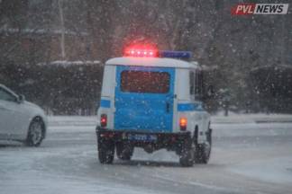 В Павлодаре полиции пришлось защищать мужчину от скандалившей жены