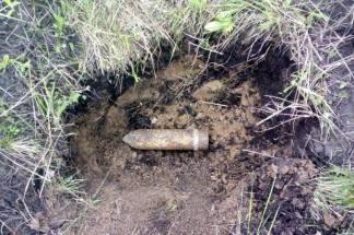 В ЗКО в сельском доме нашли действующий снаряд