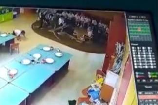 Видео жестокого обращения с ребенком в одном из детских садов Усть-Каменогорска попало в Сеть