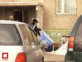 Мужчина выпал из окна 8-го этажа жилого дома в Павлодаре