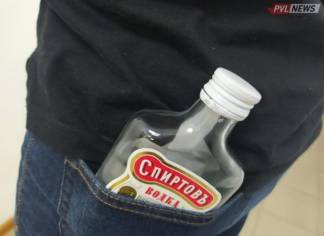 Житель Павлодара ходил по улице с бутылкой в руке и оскорблял прохожих